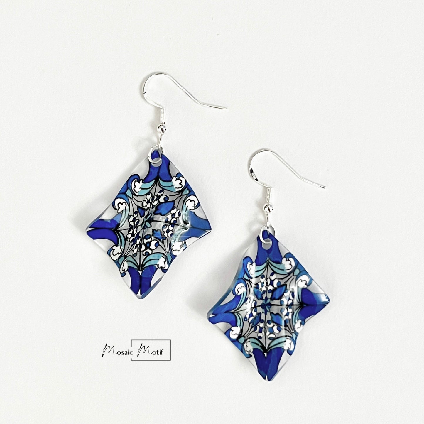 (💠Made to order) Handkerchief earrings - Geometric Vintage Vibe Pattern